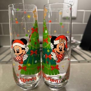 Set of two Disney Christmas stemless glasses